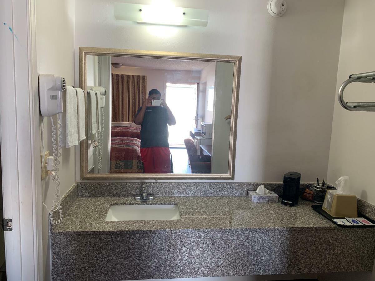 Economy Inn Springdale Dış mekan fotoğraf