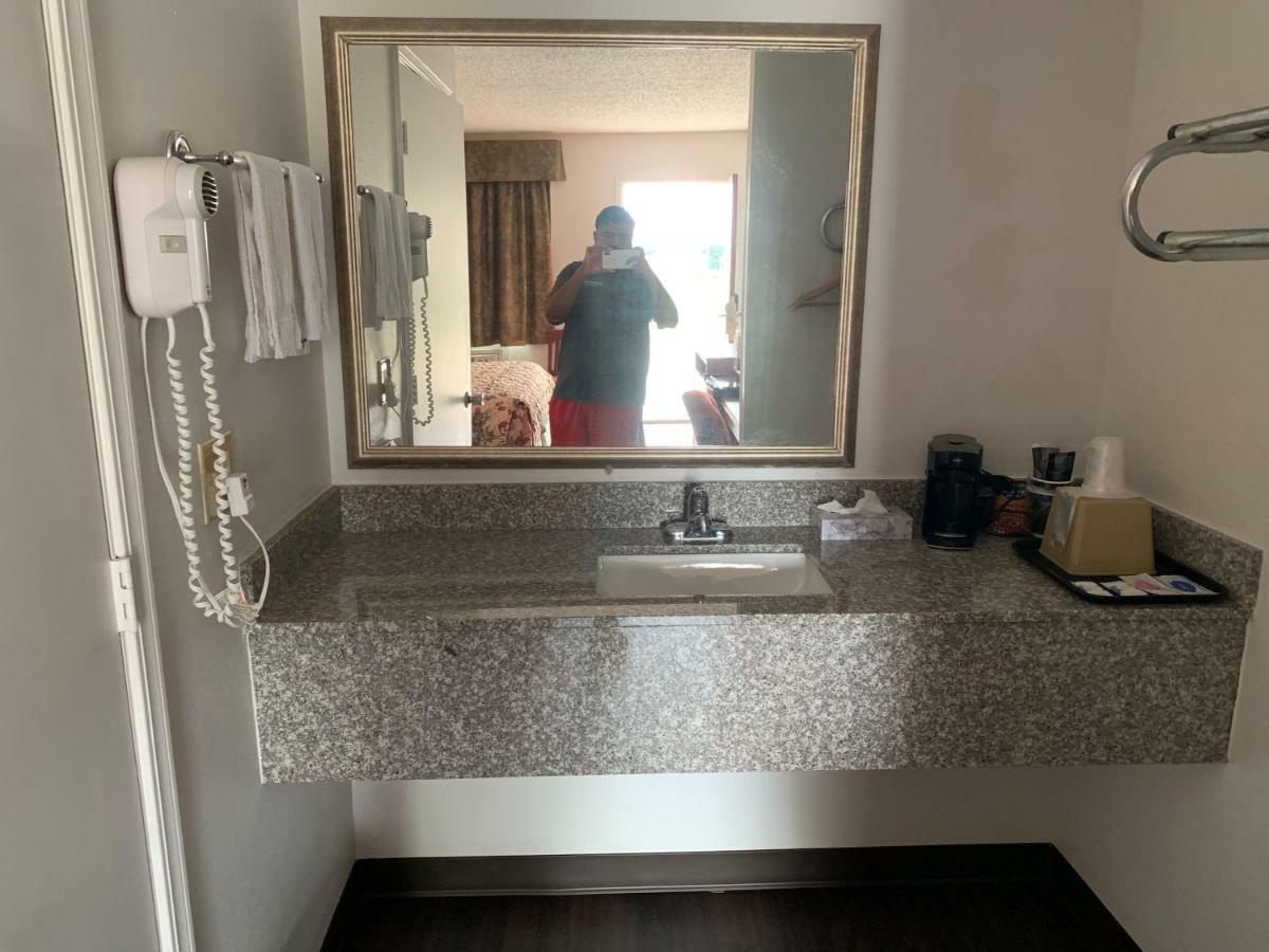 Economy Inn Springdale Dış mekan fotoğraf